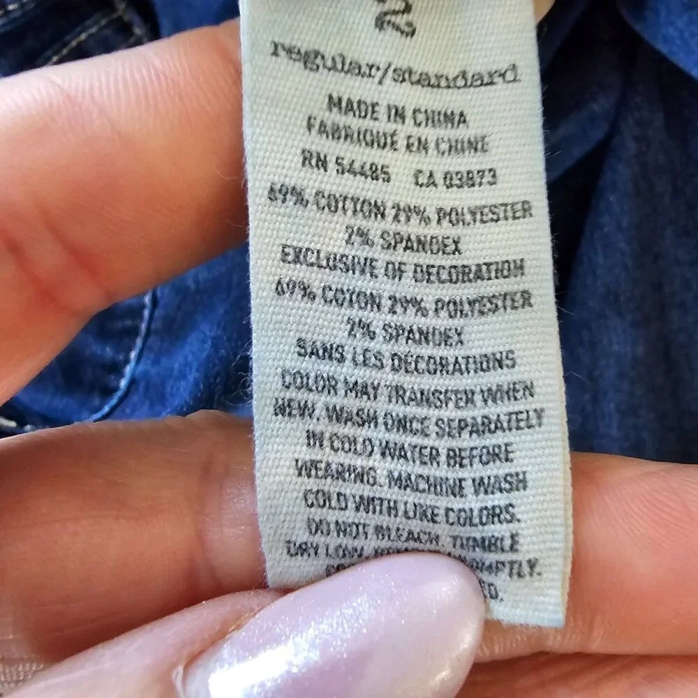 American Eagle Women's Dark Wash Jegging Jean's bold stitching size 2 - Picture 11 of 11
